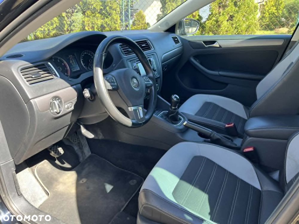 Volkswagen Jetta 1.4 TSI Highline - 8