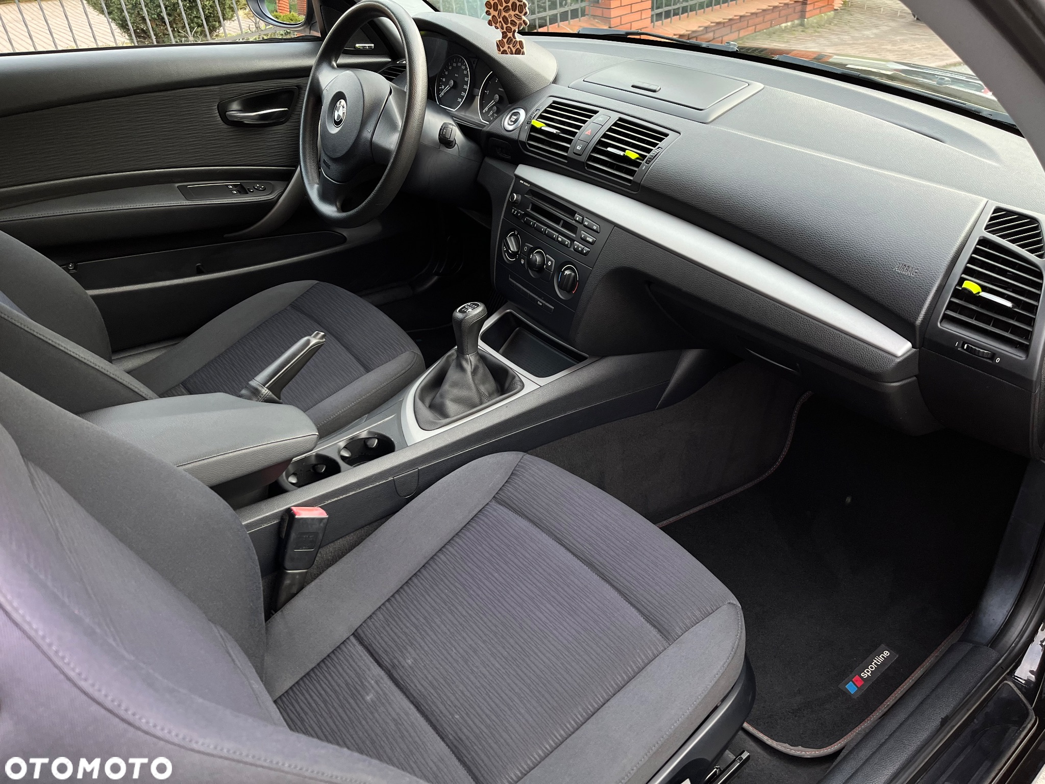 BMW Seria 1 116d - 8