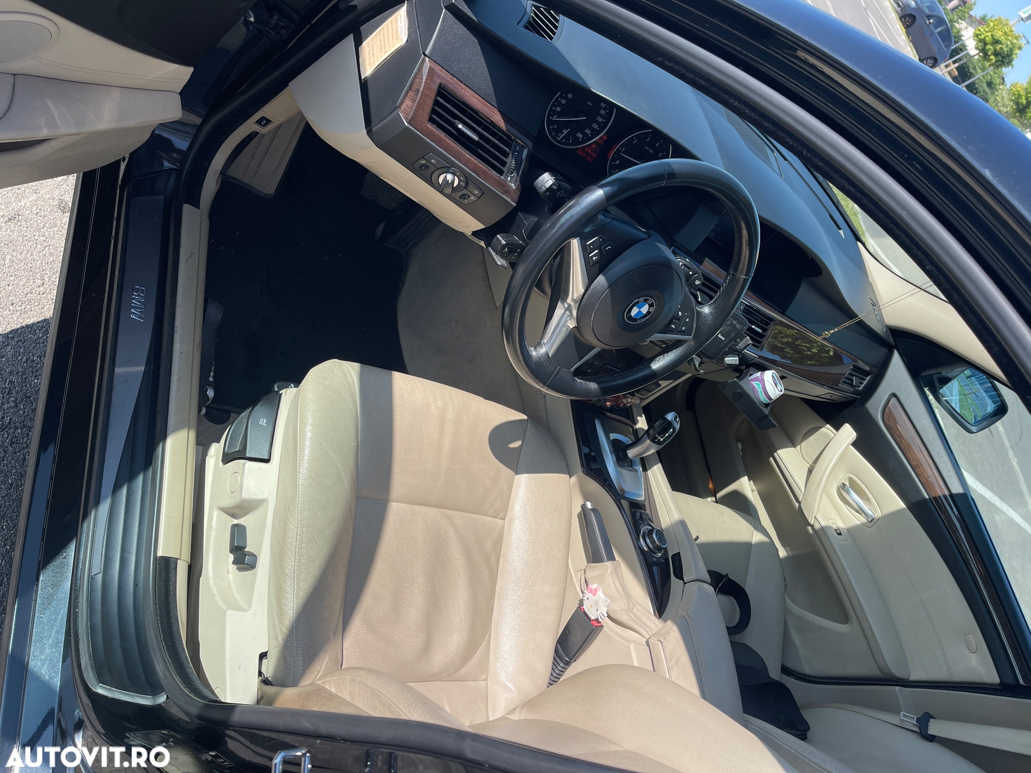 BMW Seria 5 520i Aut. - 4