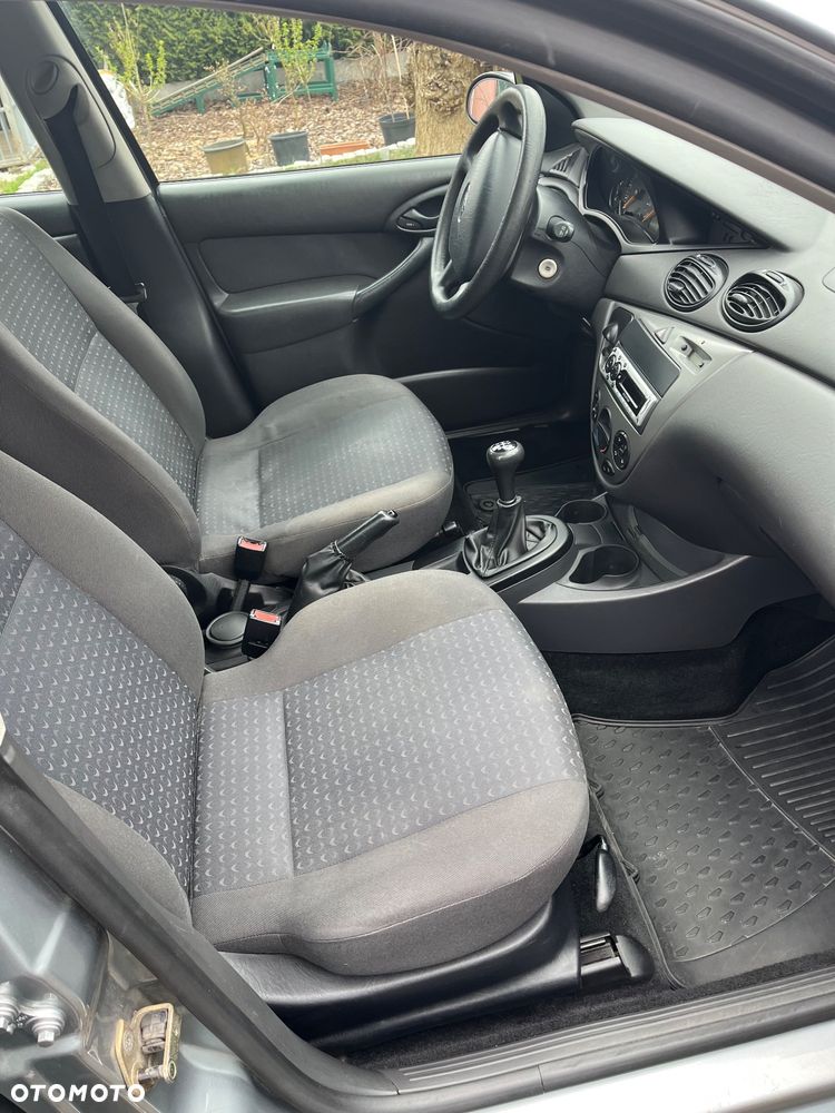 Ford Focus 1.6 X100 - 3