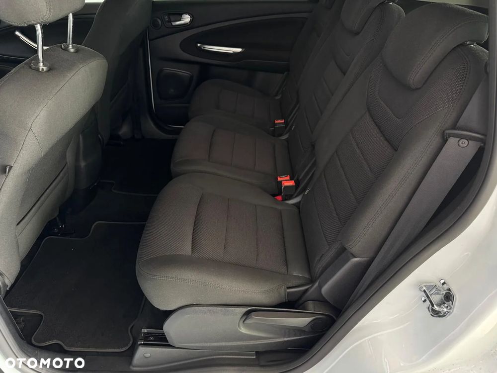 Ford S-Max 2.0 TDCi DPF Titanium - 33