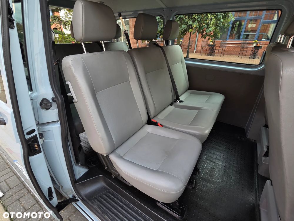 Volkswagen Transporter - 24