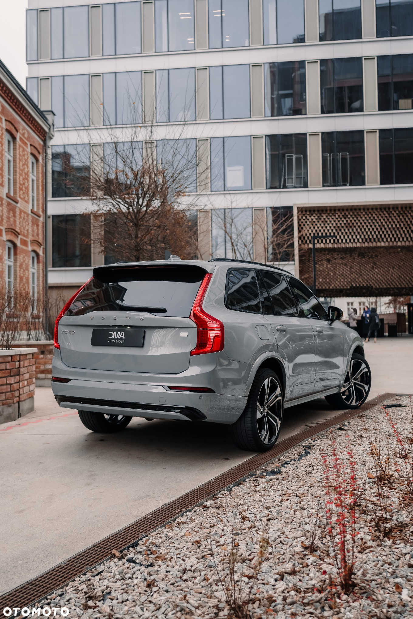 Volvo XC 90 T8 AWD Plug-In Hybrid Ultimate Dark 7os - 5
