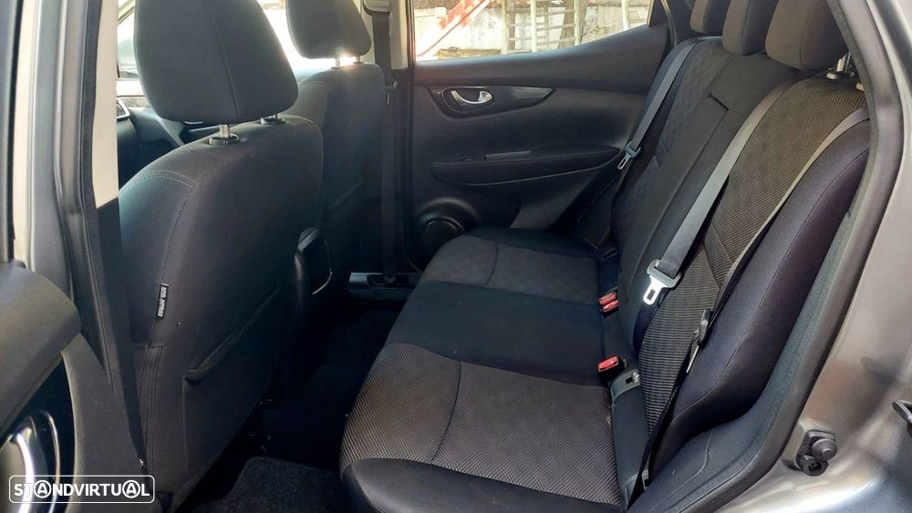 Nissan Qashqai 1.5 dCi 360 - 13