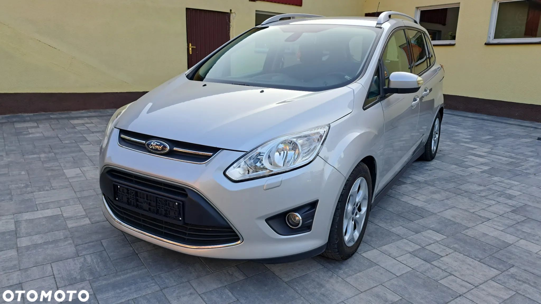 Ford Grand C-MAX 1.6 TDCi Edition - 1