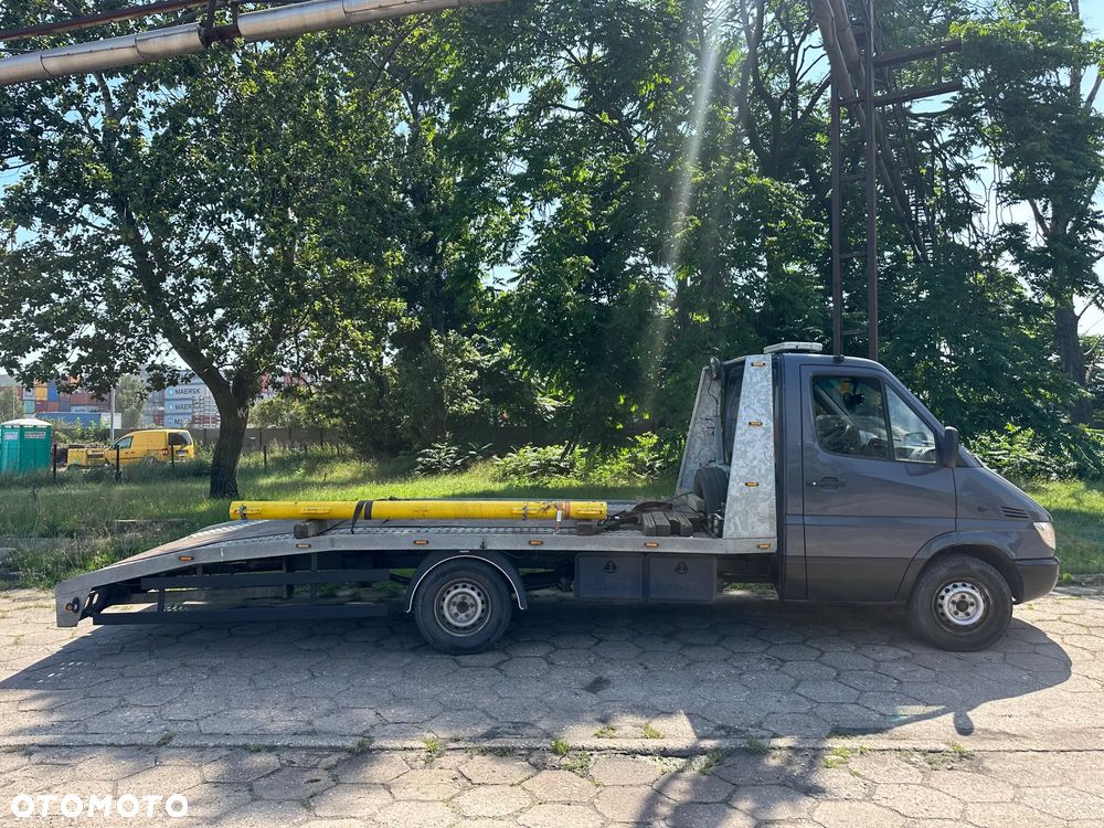 Mercedes-Benz SPRINTER - 5