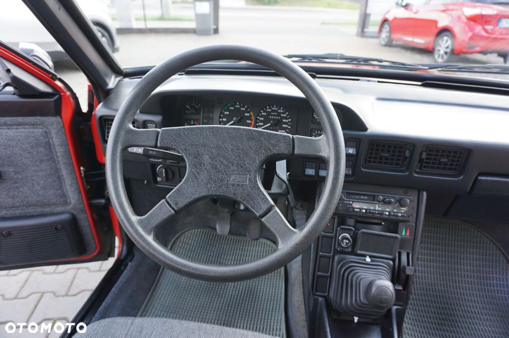 Polonez Caro - 31