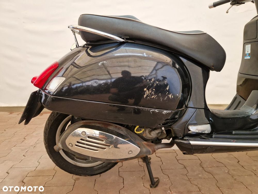 Piaggio Vespa - 21