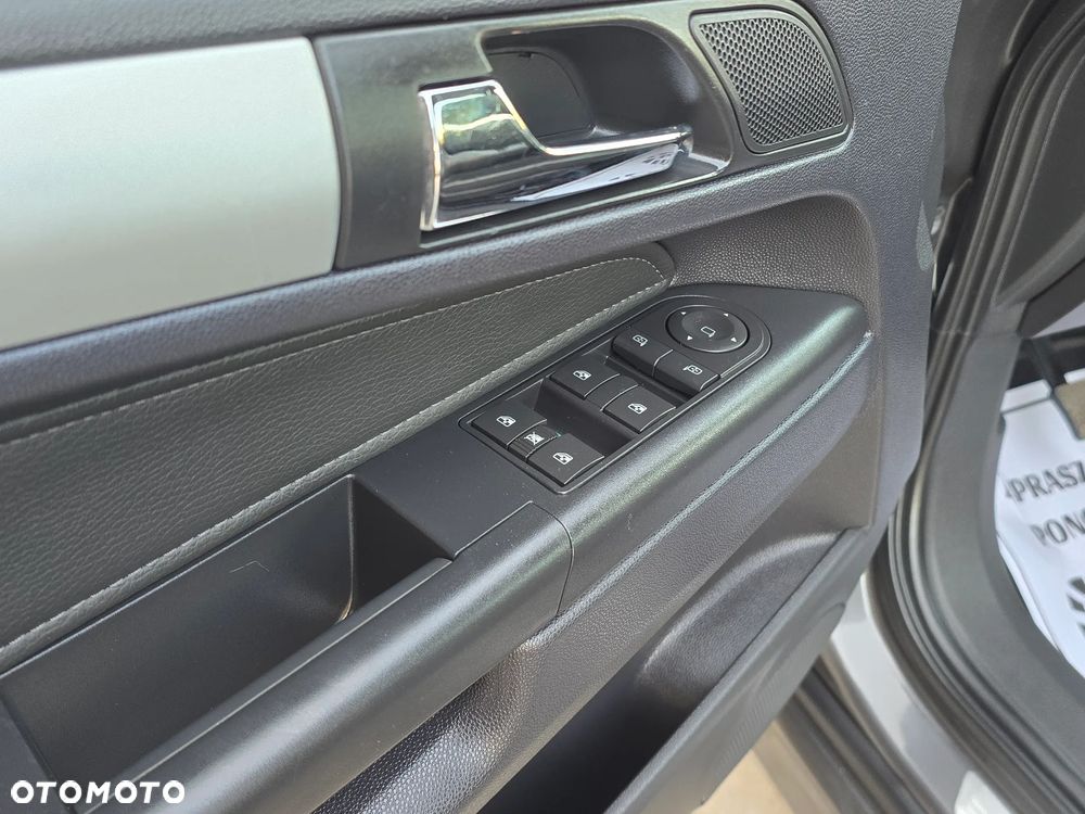 Opel Zafira 1.8 Cosmo - 23