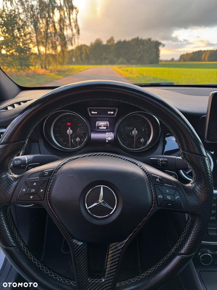 Mercedes-Benz CLA 2014