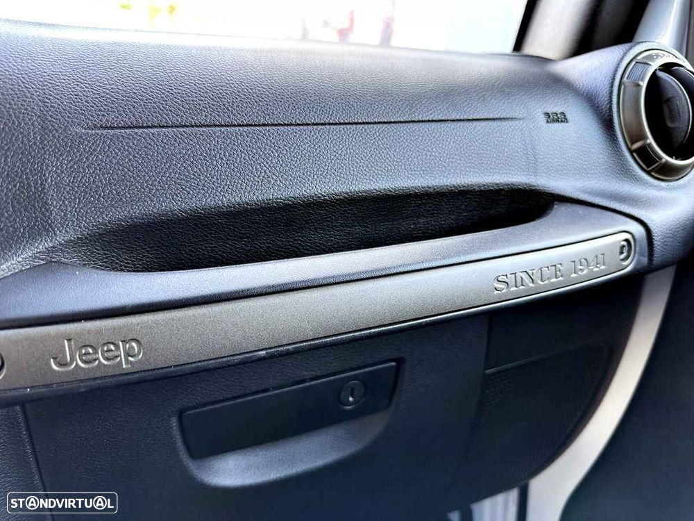 Jeep Wrangler Unlimited - 20