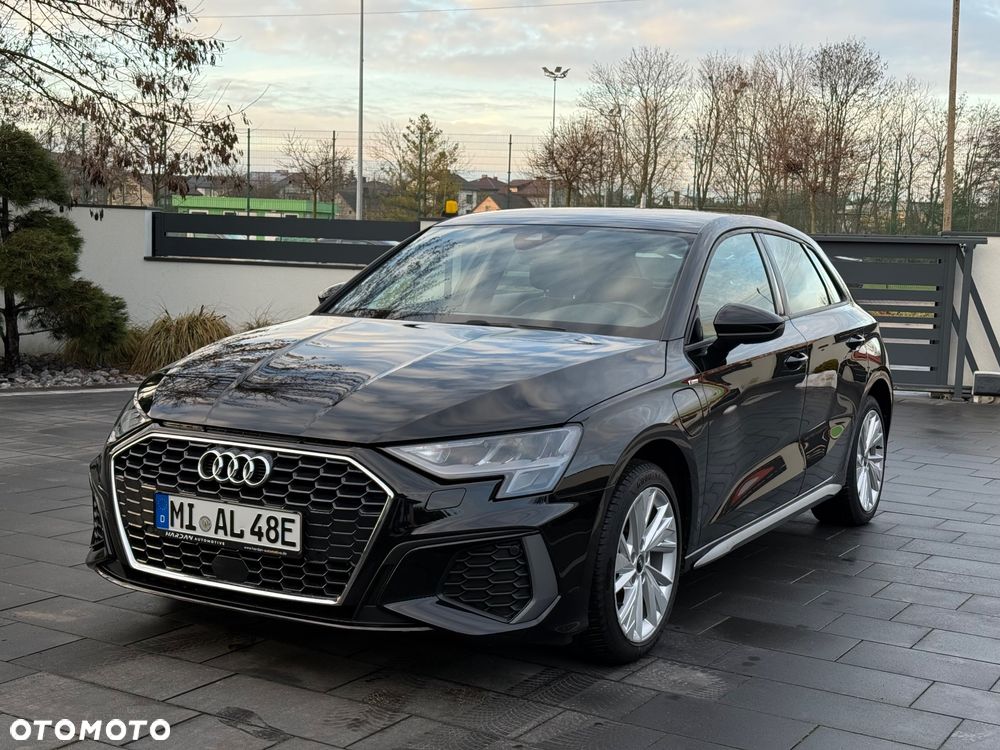 Audi A3 Sportback 40 TFSIe S tronic S line - 2