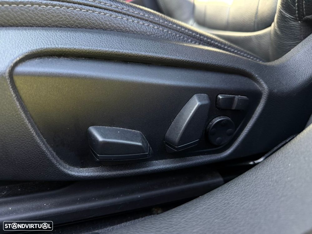 BMW M135i xDrive - 18