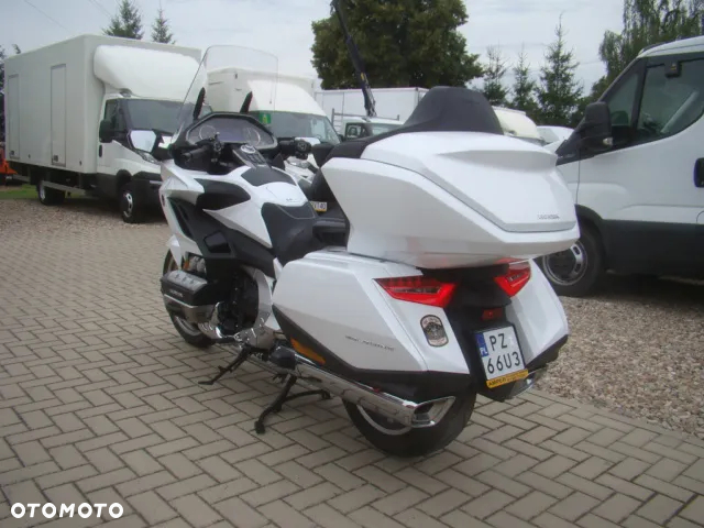 Honda GL - 8