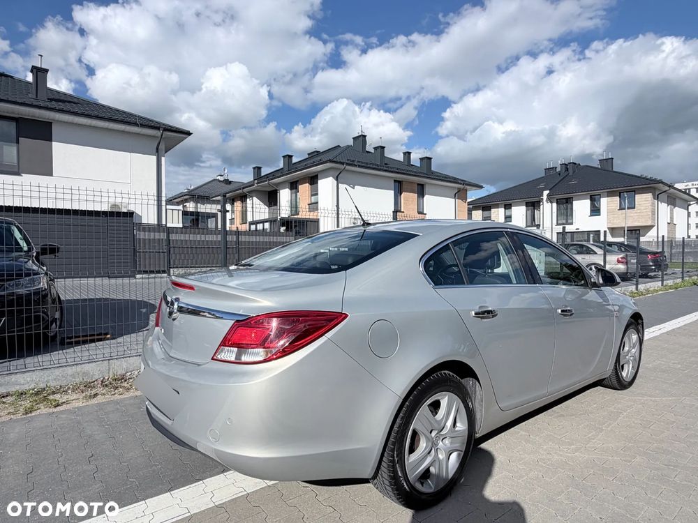 Opel Insignia 1.8 - 18