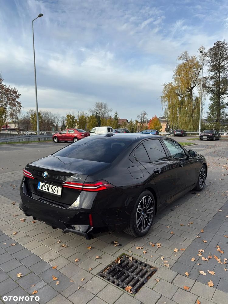 BMW Seria 5 520d xDrive - 7