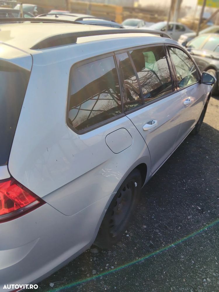 Volkswagen Golf 2.0 BlueTDI Cup - 4