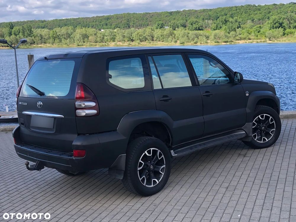 Toyota Land Cruiser - 29