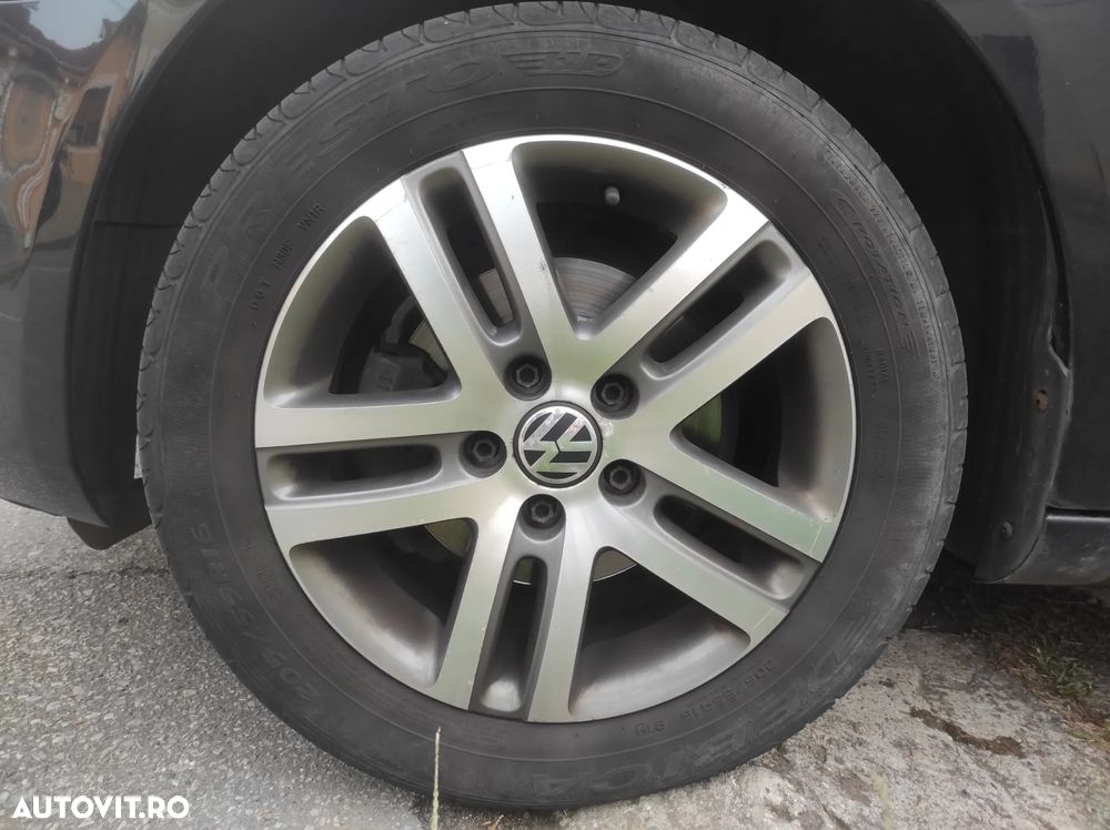 Volkswagen Golf 1.6 TDI DPF BMT DSG Comfortline - 3