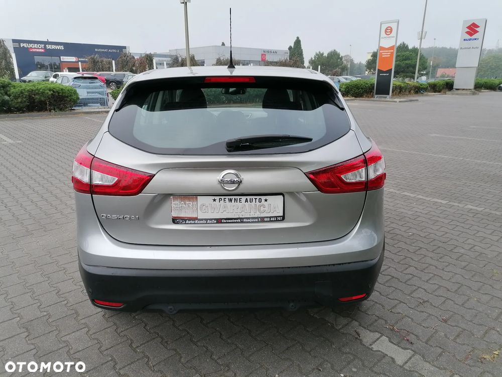 Nissan Qashqai 1.6 DCi N-Connecta - 5