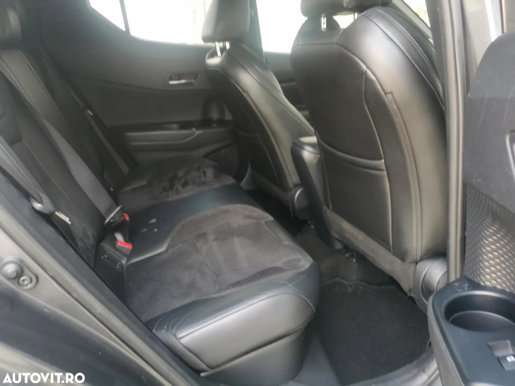Toyota C-HR 1.8 HSD 122 CP 4x2 CVT Style - 14