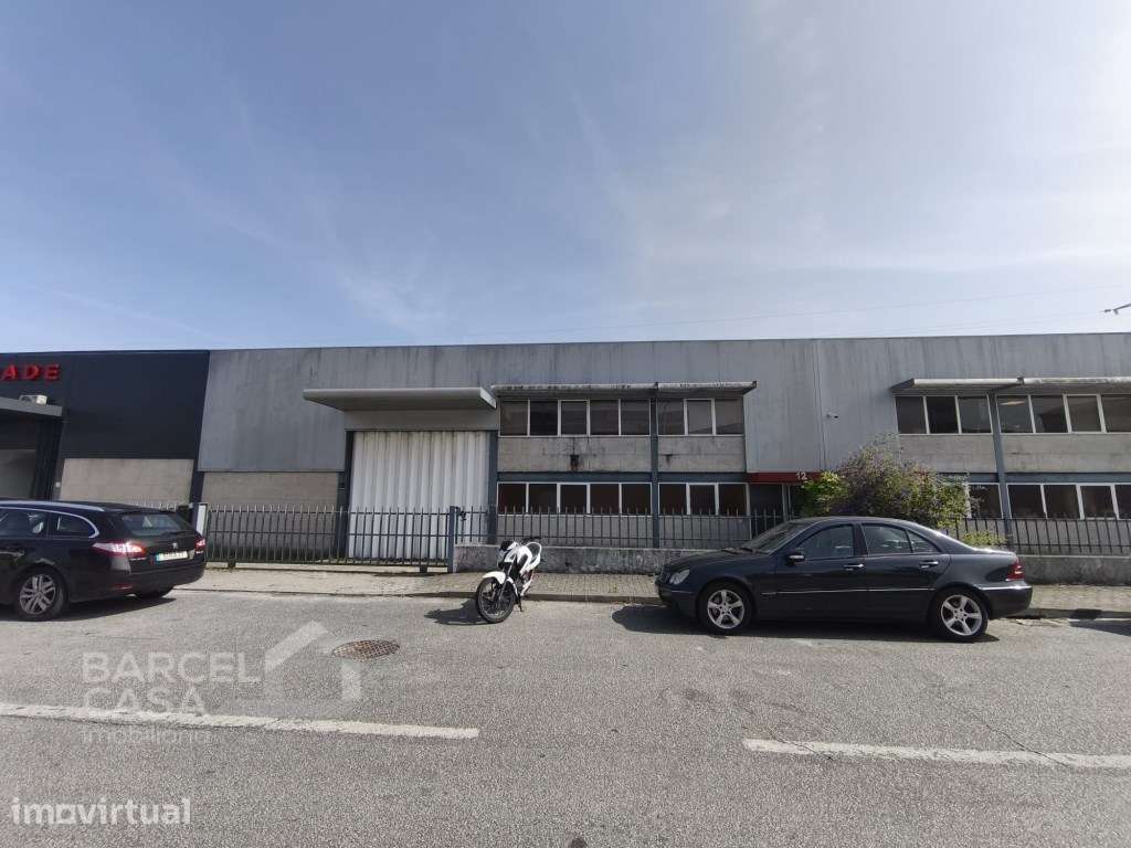 Armazém para arrendar na zona industrial de Tamel S. Veríssimo - Ba... - Grande imagem: 3/4