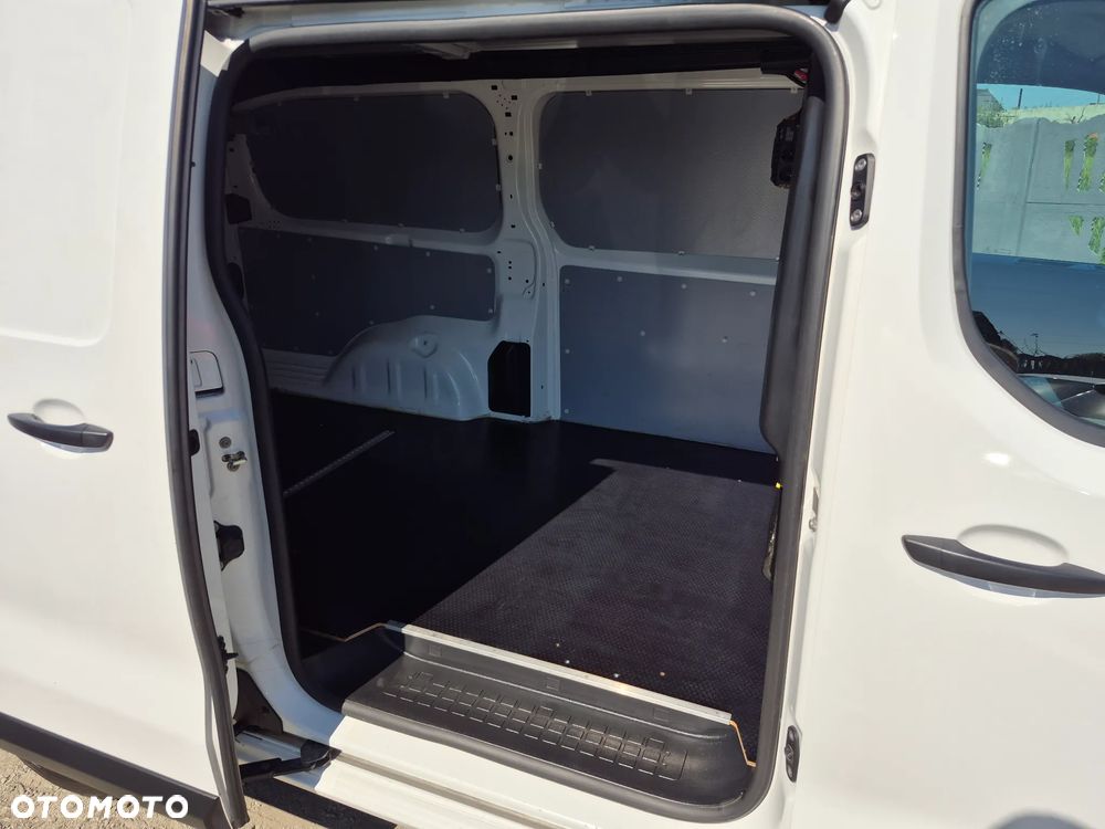 Toyota Proace Long - 23