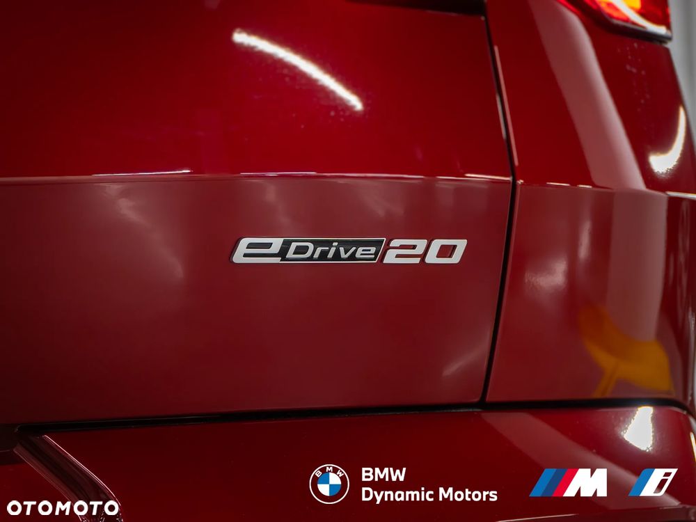 BMW iX2 eDrive20 - 11
