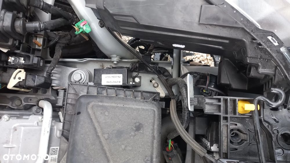 Ford Kuga - 17