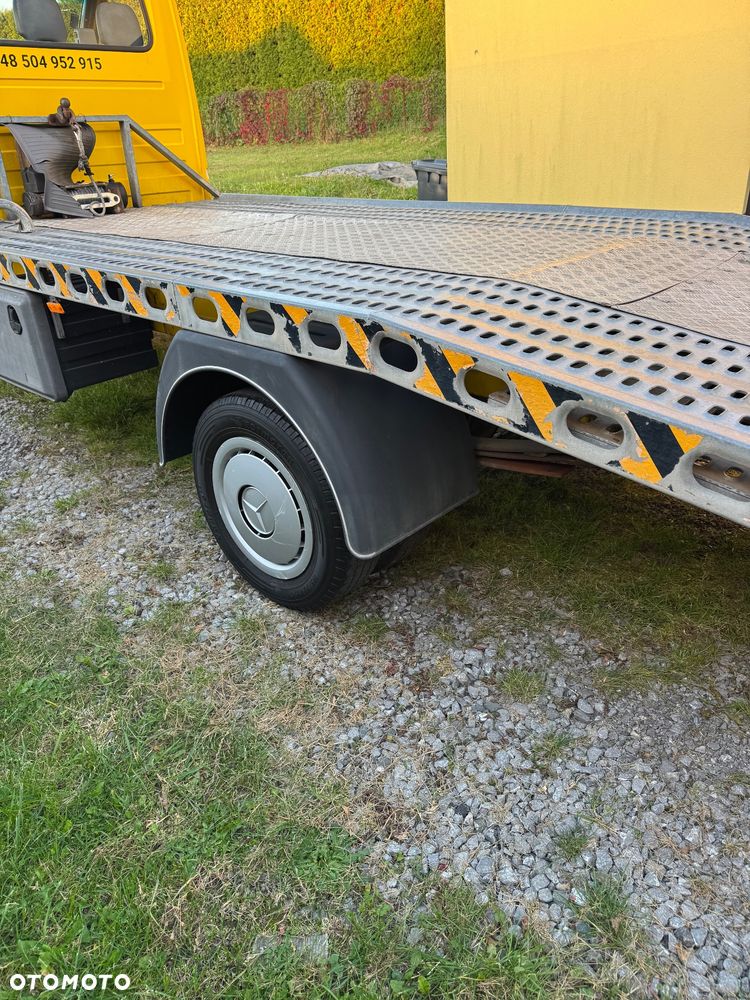 Mercedes-Benz Sprinter - 5