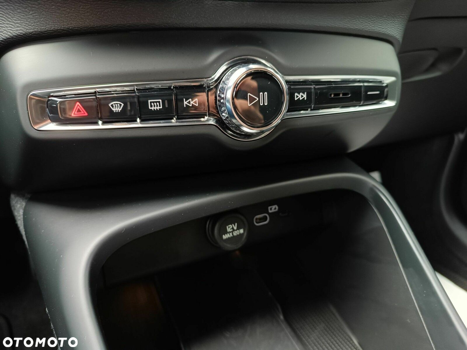 Volvo XC 40 - 23