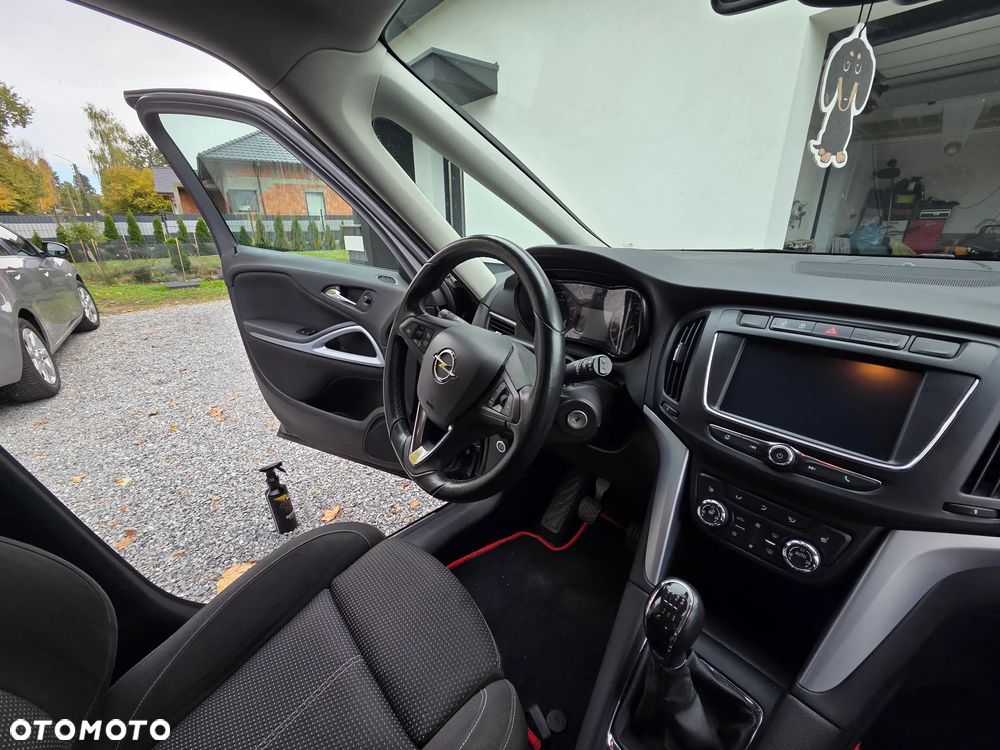 Opel Zafira 1.4 Turbo Active - 24