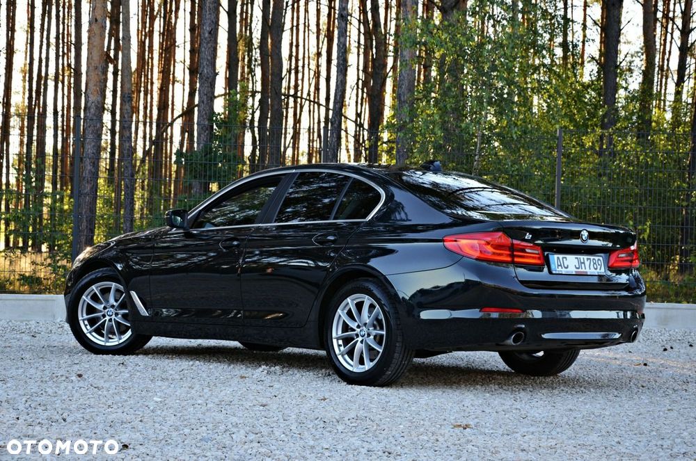 BMW Seria 5 520d Sport Line - 20