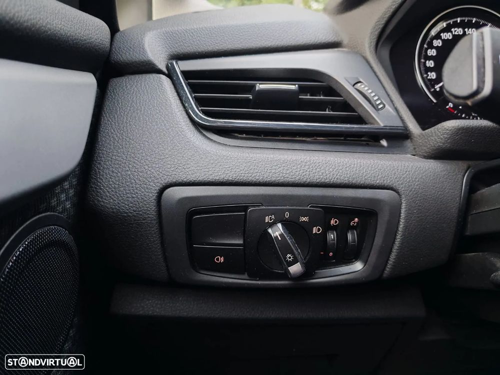 BMW 225xe Active Tourer Line Sport - 12