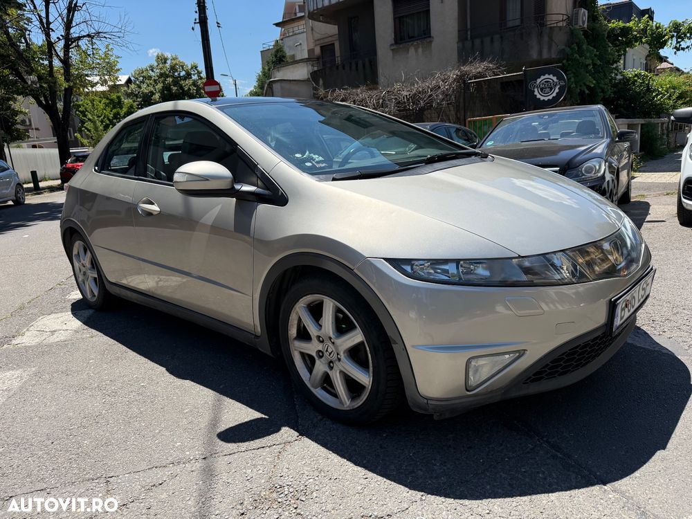 Honda Civic 1.8 SOHC i-VTEC MT Sport - 1