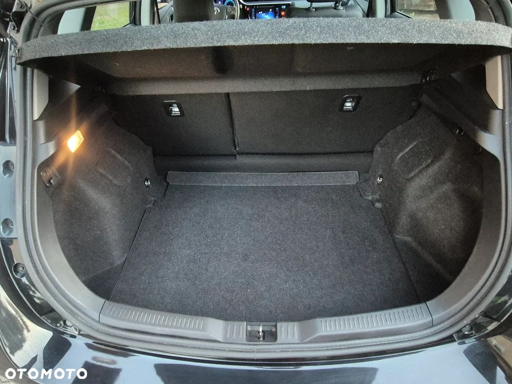 Toyota Auris - 34
