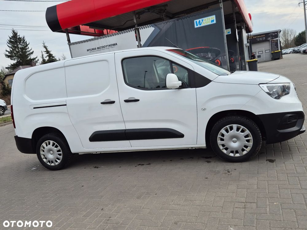 Opel COMBO - 12