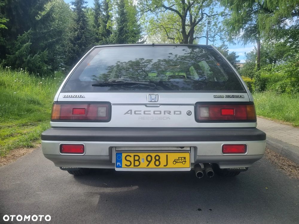 Honda Accord 2.0i EX - 4