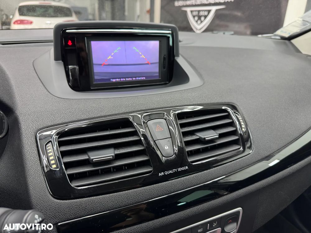Renault Megane ENERGY dCi 130 Start & Stop Bose Edition - 16
