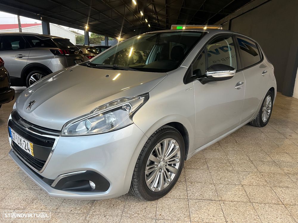 Peugeot 208 1.2 PureTech Style - 4