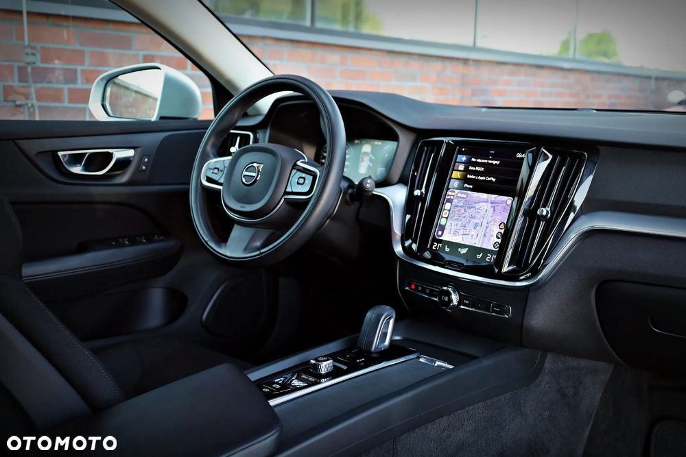 Volvo V60 B4 D Momentum - 14