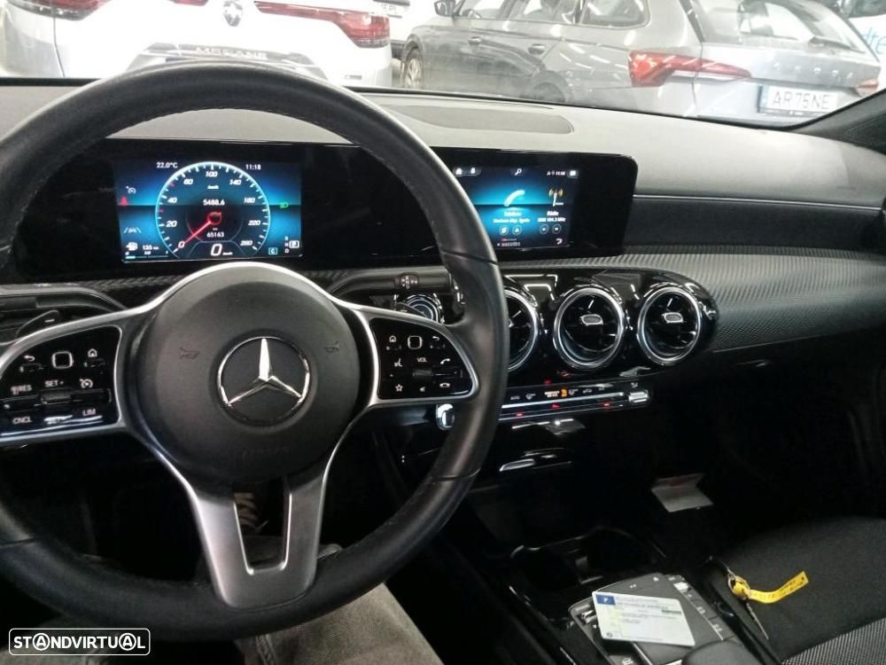 Mercedes-Benz CLA 180 d Style Plus Aut. - 2