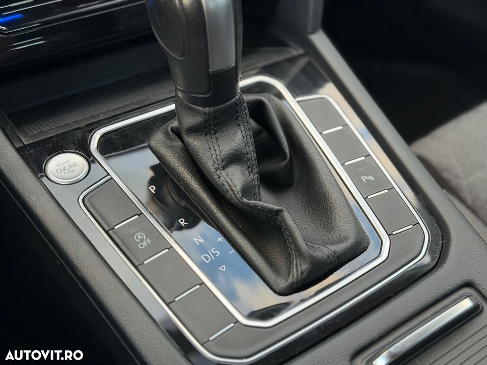 Volkswagen Passat 2.0 TDI DSG Comfortline - 9
