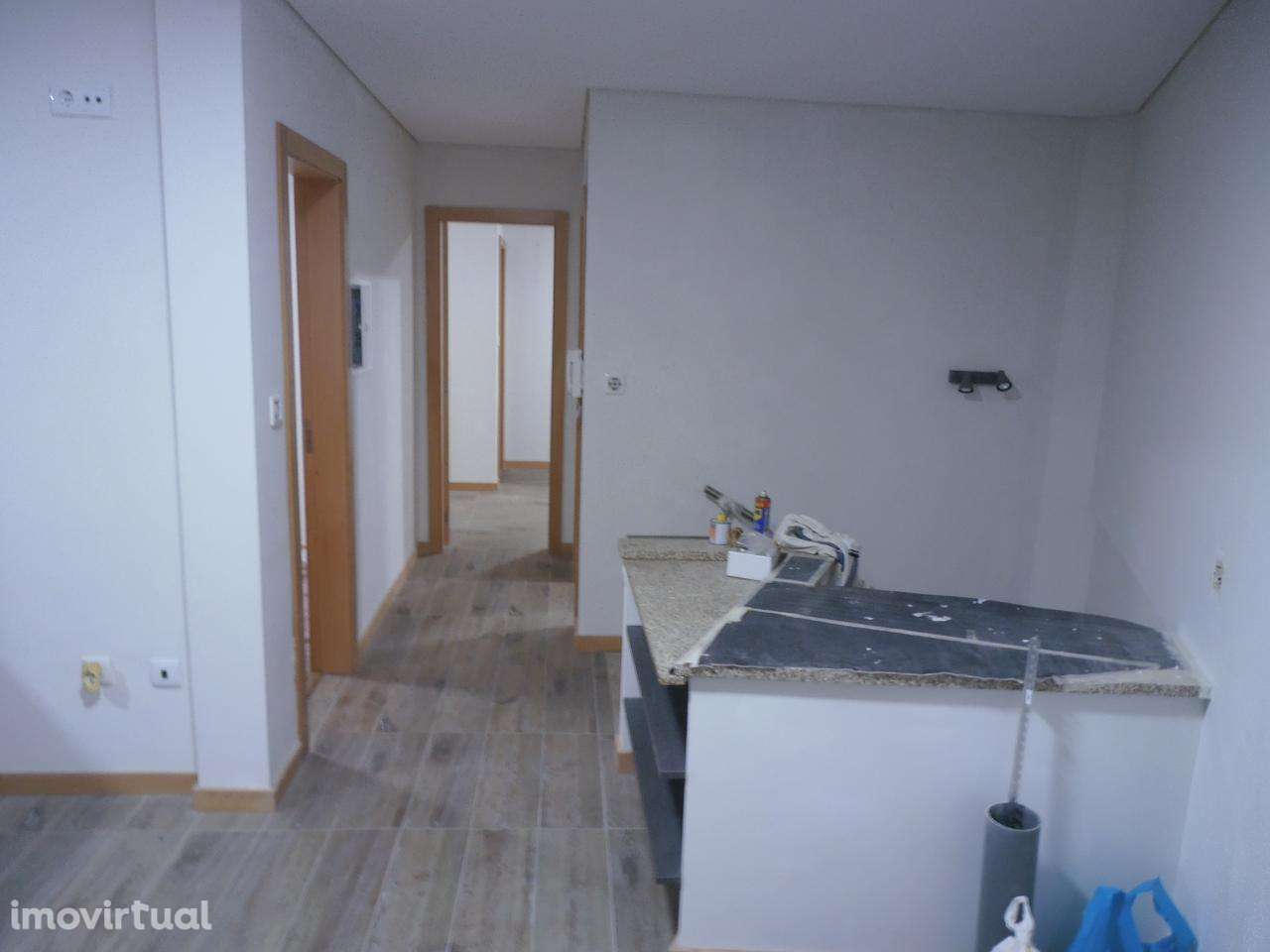 Andar Moradia T2 - renovado - Grande imagem: 3/7