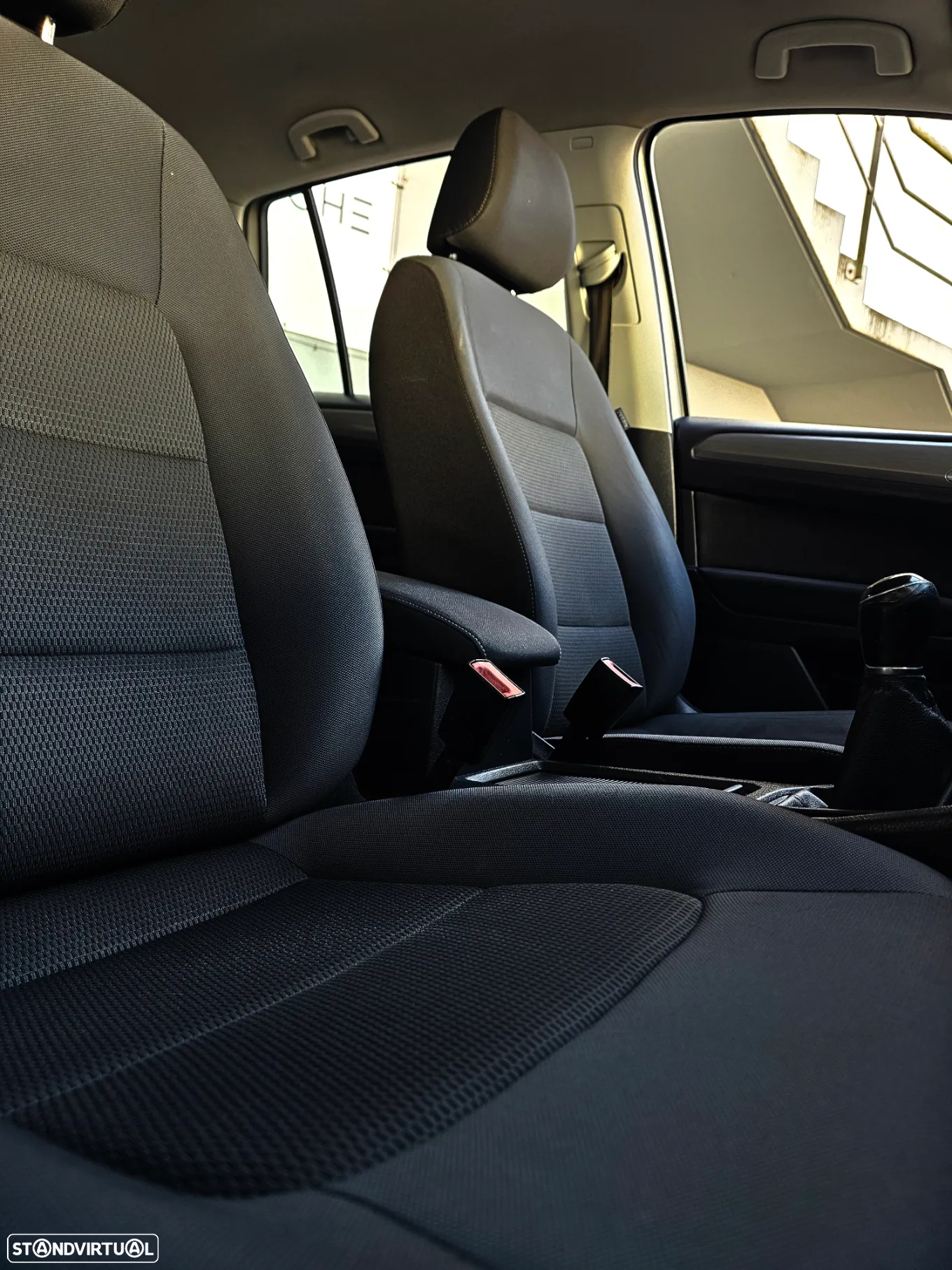 VW Golf 1.6 TDI Highline - 52