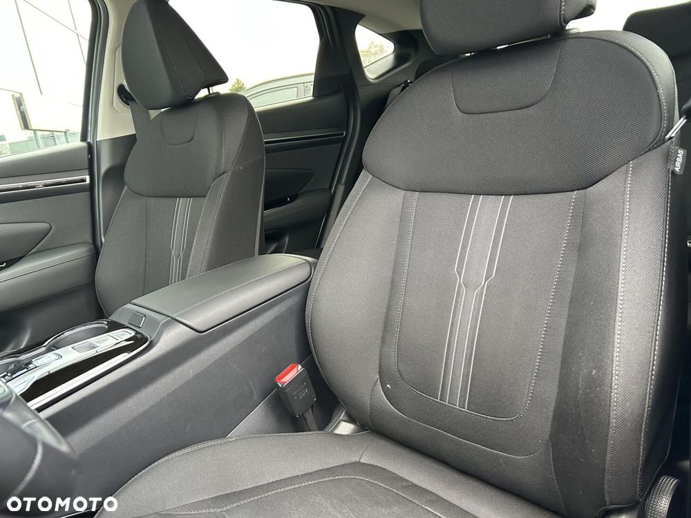 Hyundai Tucson 1.6 T-GDi HEV Executive 4WD - 13