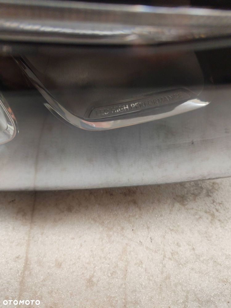 mercedes-benz b w247 performance przód strona prawa a2479069000kz - 2