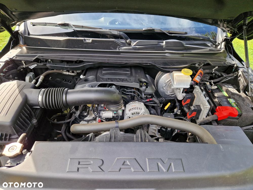 RAM 1500 5.7 Quad Cab Longbed Bighorn Black - 19