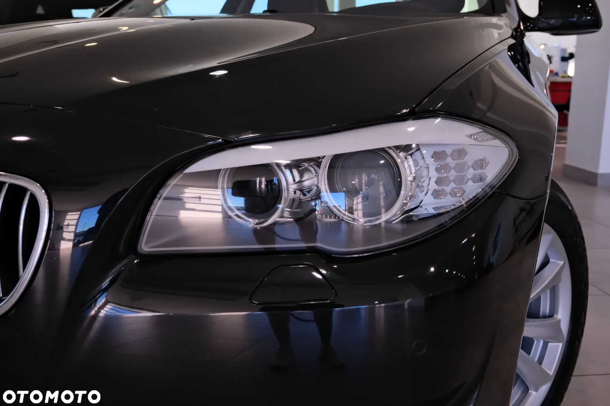 BMW Seria 5 523i - 21