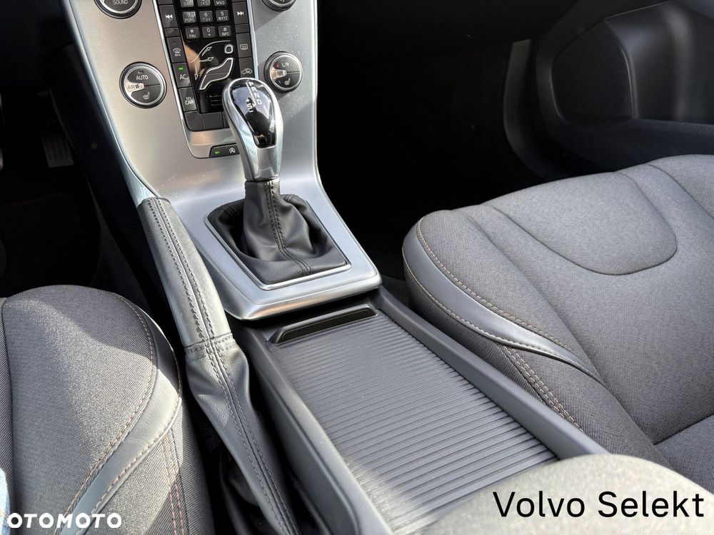 Volvo V40 - 15
